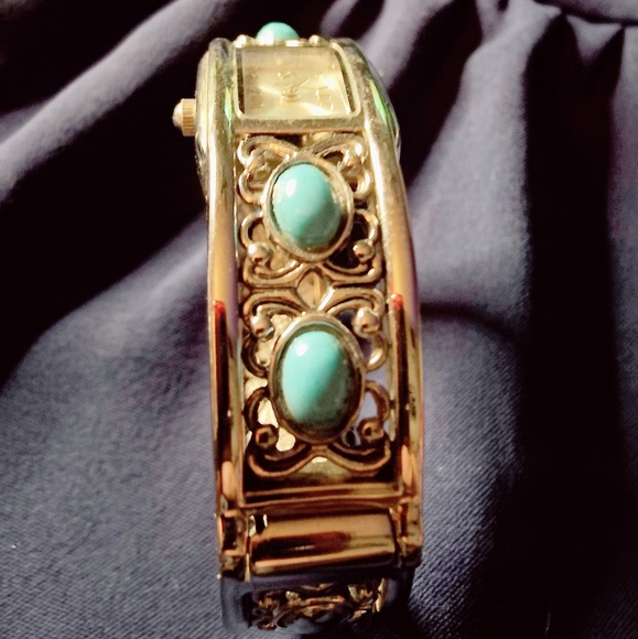 Turquoise bangle watch - Picture 4 of 5
